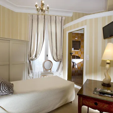 D'albion Hotel
